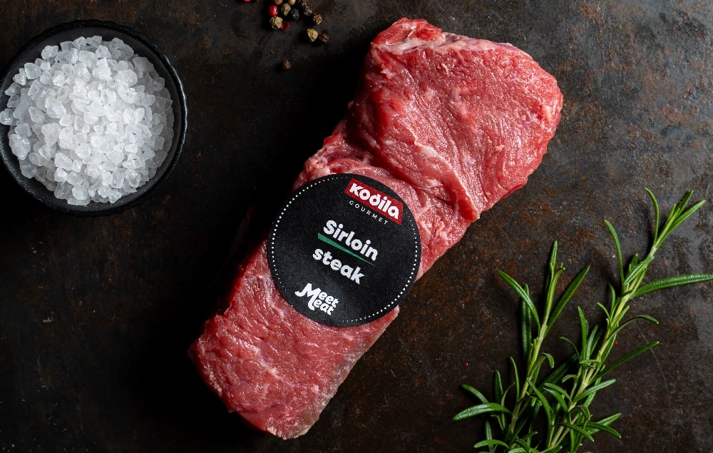 Goveji sirloin steak brez kosti