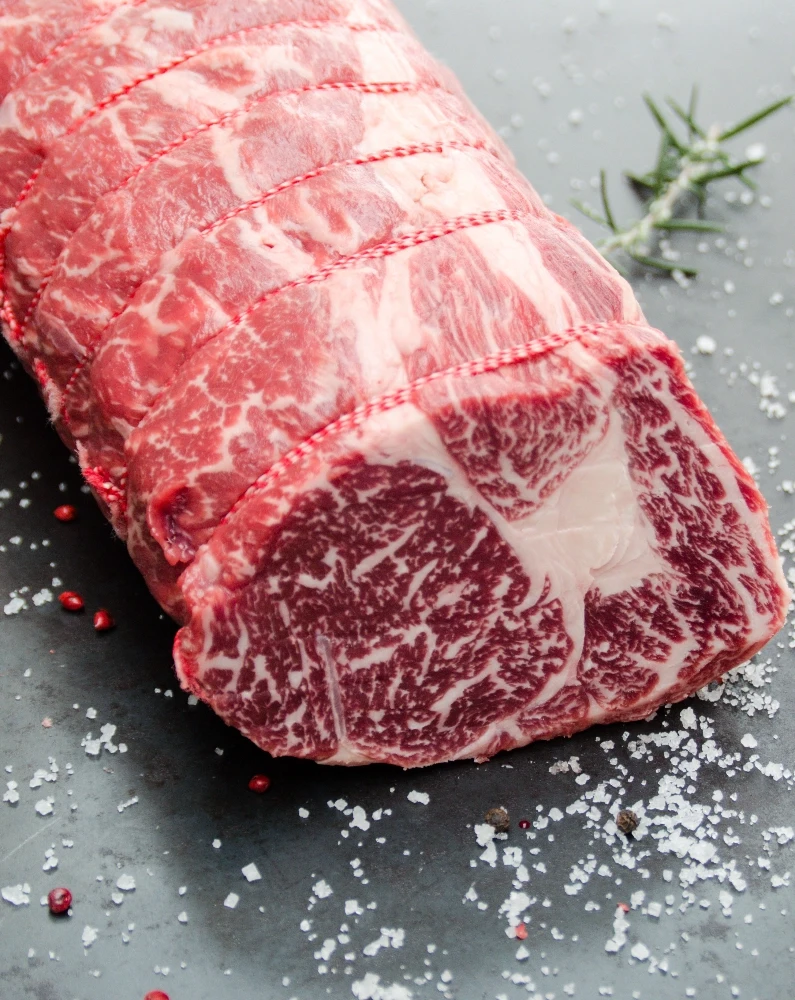 Angus rib eye brez kosti v kosu