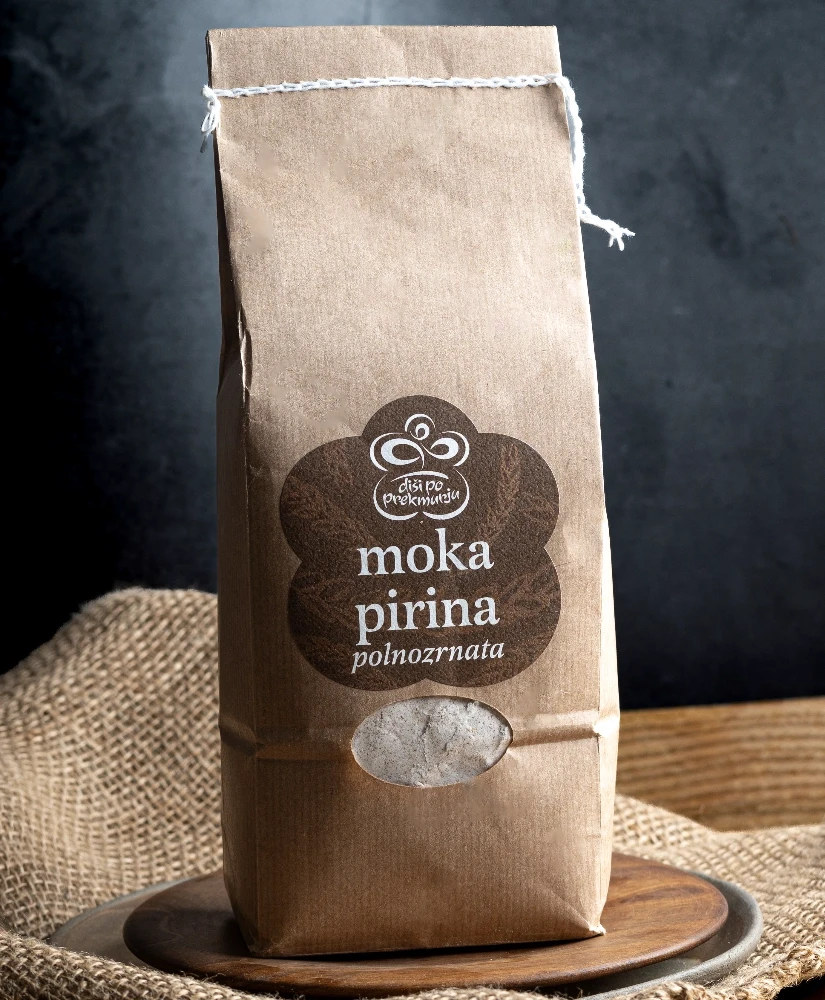 Polnozrnata pirina moka